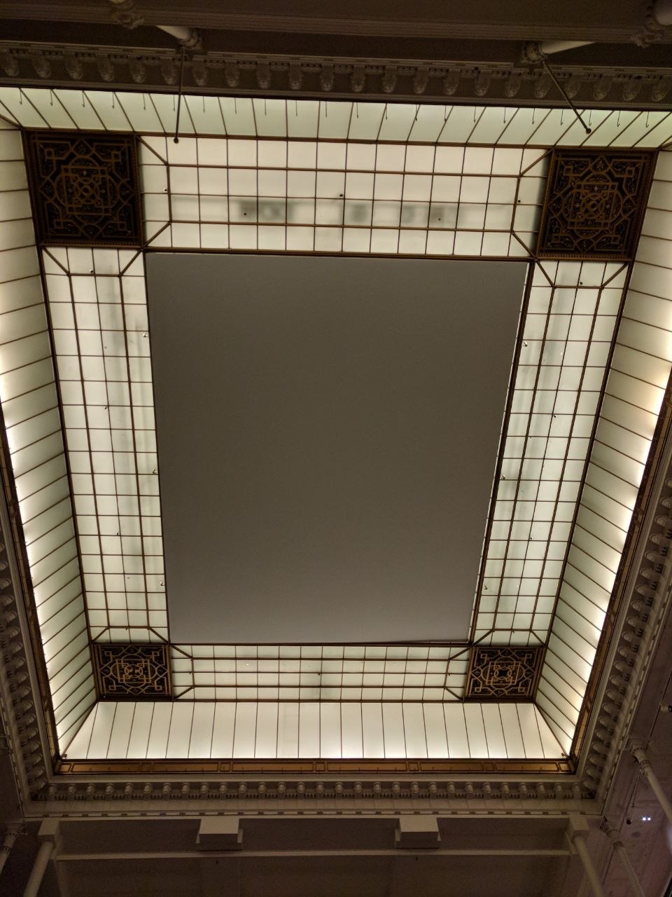 Structure cubique Le Bon Marché